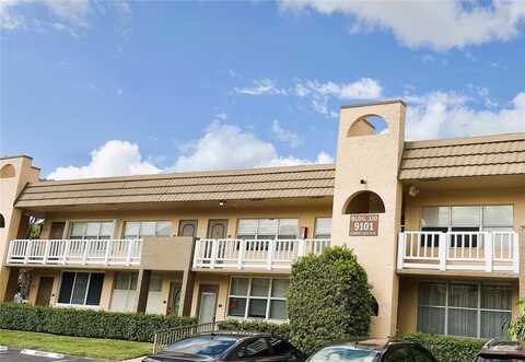 9101 Sunrise Lakes Blvd, Sunrise, FL 33322