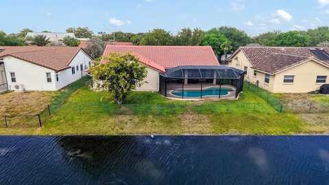 8950 NW 45th CT, Coral Springs, FL 33065