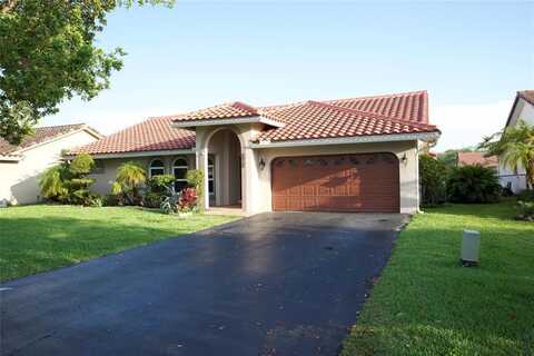 8950 NW 45th CT, Coral Springs, FL 33065