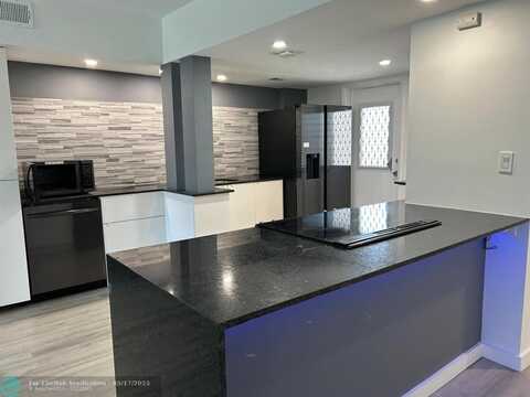 3250 N Palm Aire, Pompano Beach, FL 33069