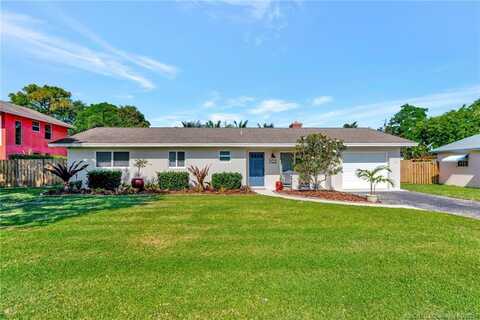 702 Pinegrove Avenue, Jupiter, FL 33458