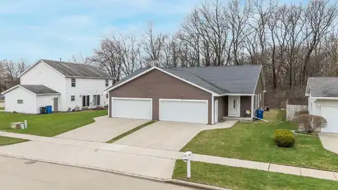 2719 CLOVER Street, OSHKOSH, WI 54901
