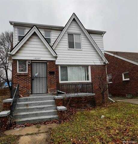 15237 ROCHELLE Street, Detroit, MI 48205
