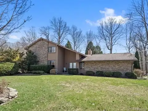 34429 OAK FOREST Drive, Farmington Hills, MI 48331