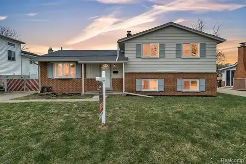 2116 WILSHIRE Street, Westland, MI 48186