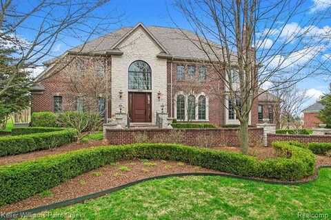 4956 Crestone Way, Rochester, MI 48306
