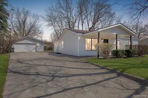 2570 FLINTRIDGE Street, Lake Orion, MI 48359