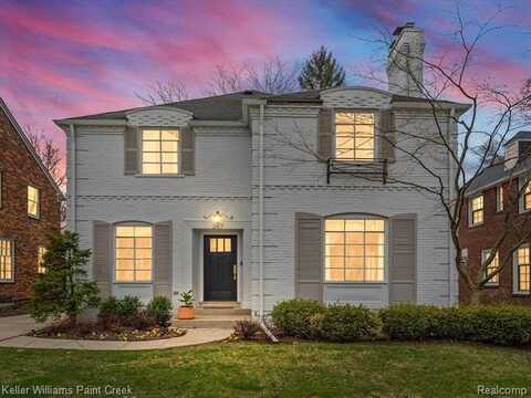 267 McKinley Avenue, Grosse Pointe Farms, MI 48236
