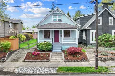 4017 NE 15TH AVE, Portland, OR 97212