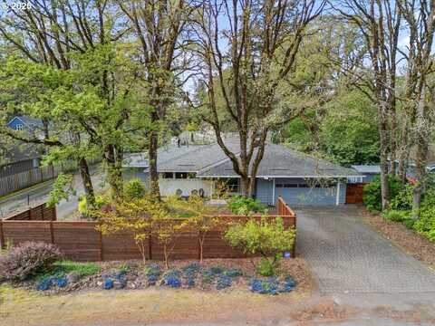 6025 CARMAN DR, Lake Oswego, OR 97035