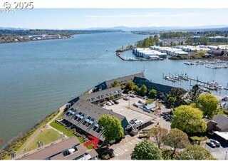 123 N HAYDEN BAY DR, Portland, OR 97217