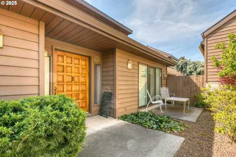 1034 NW 12TH ST, Pendleton, OR 97801