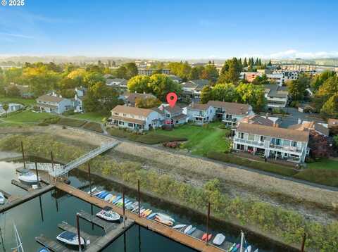 530 N HAYDEN BAY DR, Portland, OR 97217