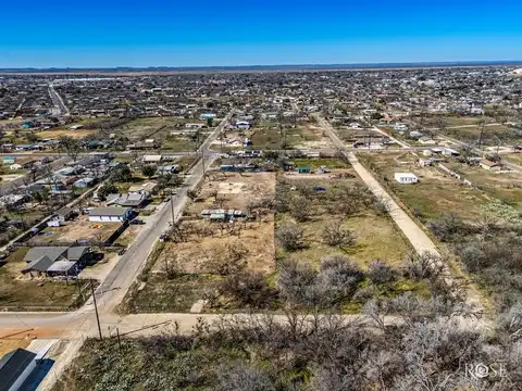 648 E 35th St, San Angelo, TX 76903