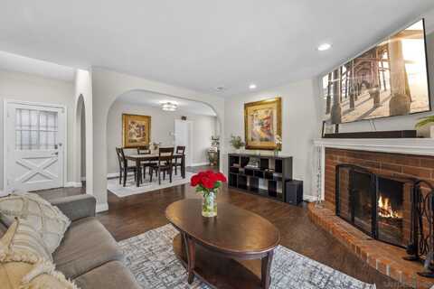 1298 Navello St, El Cajon, CA 92021