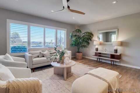 6884 Hyde Park Dr, San Diego, CA 92119