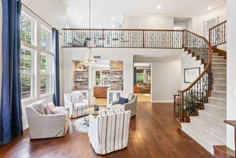585 Lone Oak, Chula Vista, CA 91914