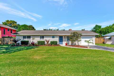 702 Pinegrove Avenue, Jupiter, FL 33458
