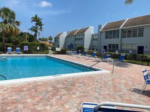 2860 SW 22nd Avenue, Delray Beach, FL 33445