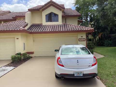 5294 Tenth Fairway Drive, Delray Beach, FL 33484
