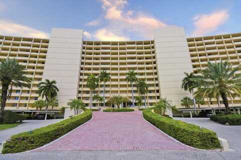 134 Lakeshore Drive, North Palm Beach, FL 33408