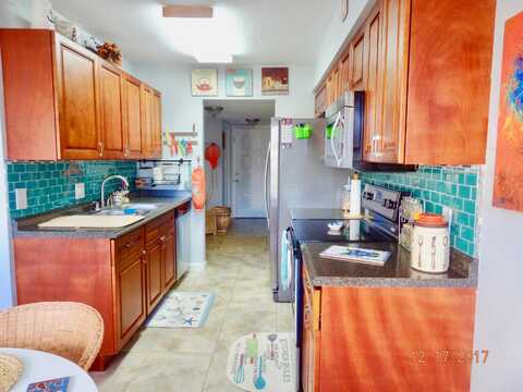 225 S Tropical Trail, Merritt Island, FL 32952