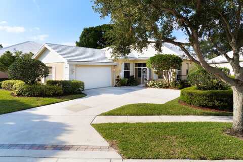8720 Wakefield Drive, Palm Beach Gardens, FL 33410