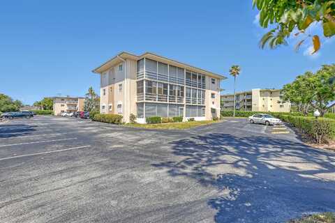2581 N Garden Drive, Lake Worth, FL 33461