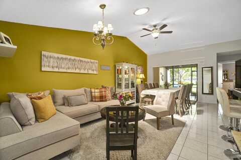 136 Centennial Court, Deerfield Beach, FL 33442