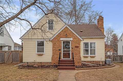 3828 Halifax Avenue N, Robbinsdale, MN 55422