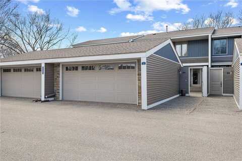 2737 Mackubin Street, Roseville, MN 55113