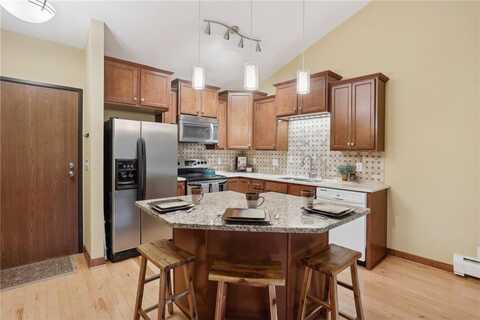 3850 Plymouth Boulevard, Plymouth, MN 55446