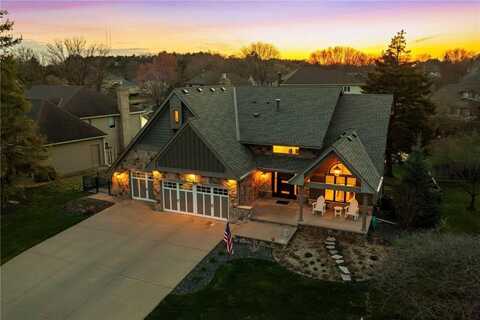 221 Meadowood Lane, Vadnais Heights, MN 55127