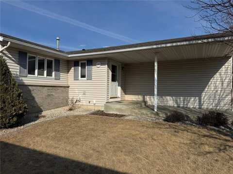 4921 10th Street NW, Rochester, MN 55901