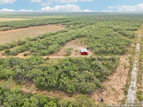 16653 Fm 1333, Charlotte, TX 78011