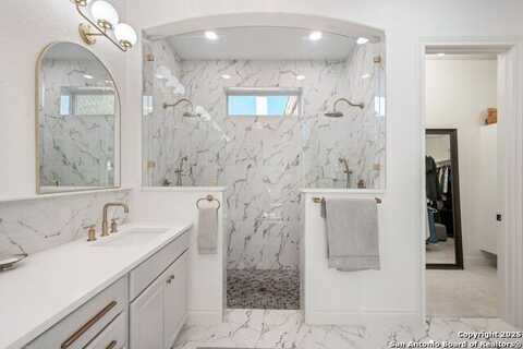 28827 PFEIFFERS GATE, Boerne, TX 78015
