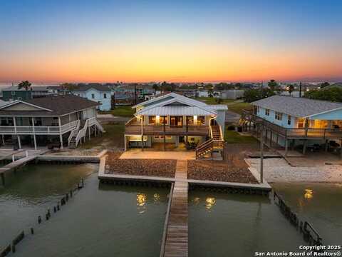 672 Copano Ridge Rd, Rockport, TX 78382