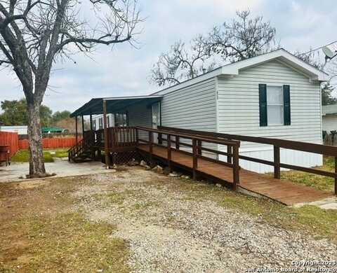 310 Duck, Pleasanton, TX 78064