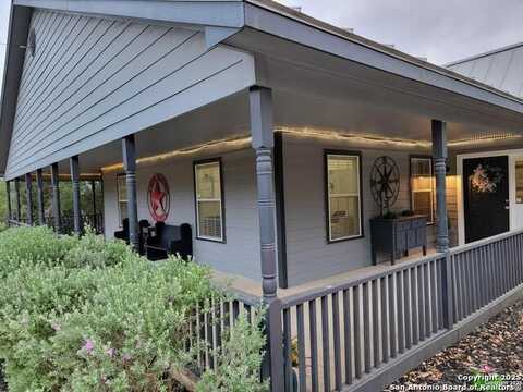 808 Lasso Loop, Canyon Lake, TX 78133