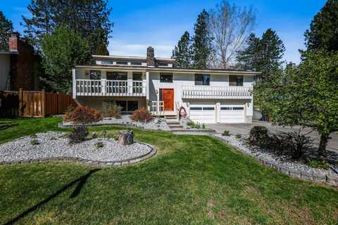 8527 N Greenwood St, Spokane, WA 99208