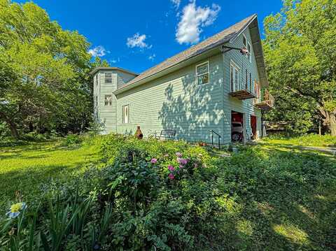 112 S Maple St, Peabody, KS 66866
