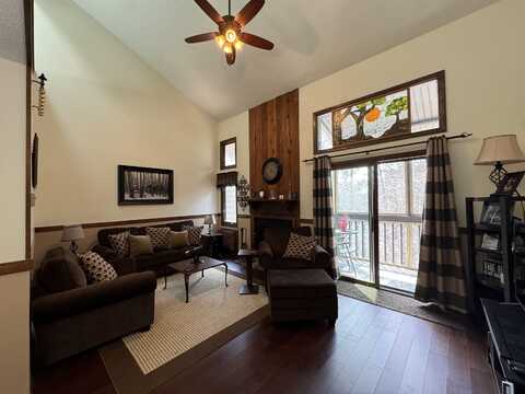 4 Hawthorn Trail, Wisconsin Dells, WI 53965