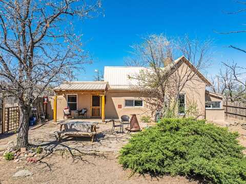 8 Camino Querencia, Cerrillos, NM 87010