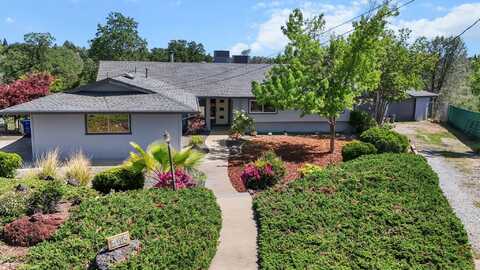 605 Oleta Drive, Redding, CA 96003