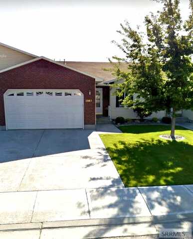 2102 12th Street Circle, Idaho Falls, ID 83404
