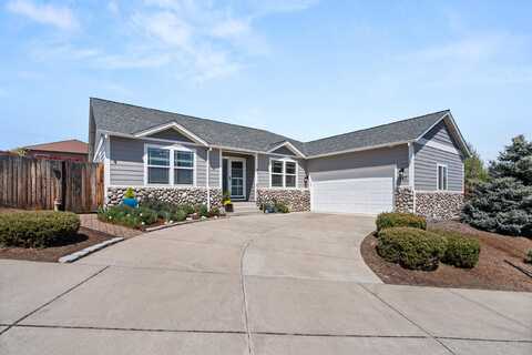 467 N Deanjou Avenue, Eagle Point, OR 97524