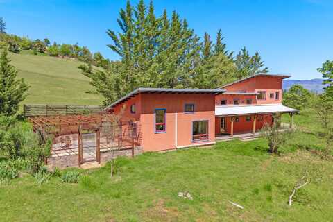 1848 Anderson Creek Road, Talent, OR 97540
