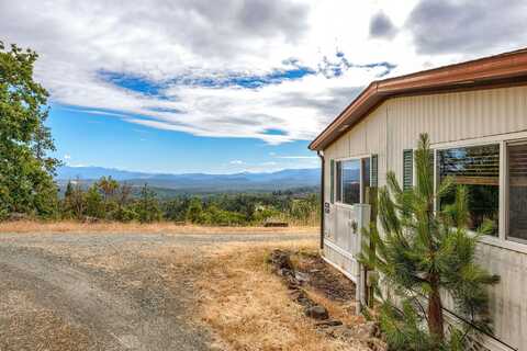 1590 Old Highway 99, Grants Pass, OR 97526