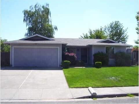 2880 Terrmont Loop, White City, OR 97503
