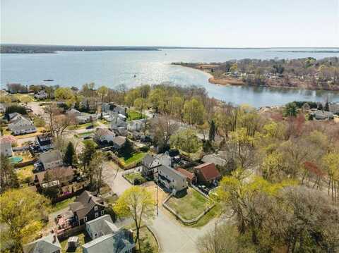 88 General Hawkins Drive, Warwick, RI 02888